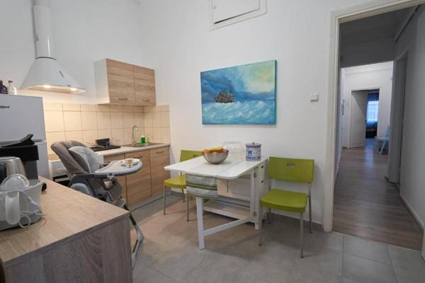 Spacious Family Home in Thisio by Cloudkeys