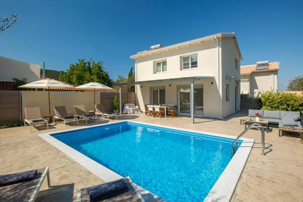 Grappolo Lefkada Villas - Vilana ideal for families and small groups