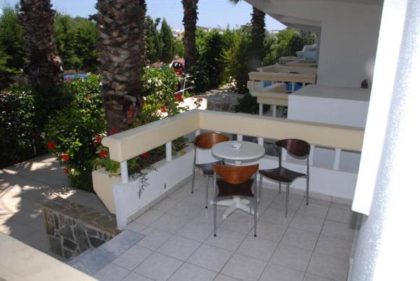 Paleos Hotel Apartments