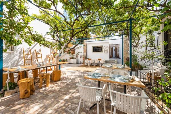 Lefka Hotel & Apartments