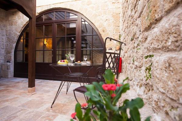 Porolithos Boutique Hotel