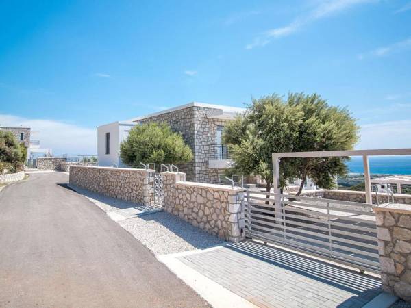 Sea-view Villa in Kalythies with Private Pool near 3 Beaches