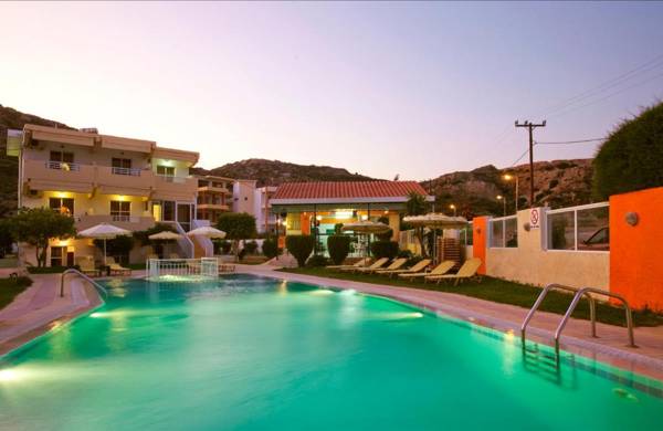 Maroula Blue Studios & Suites