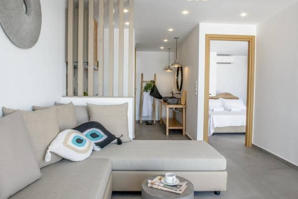 Laia Seafront Luxury Apartments