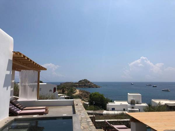 Trinity Mykonos - Villa & Beachfront Boutique Hotel