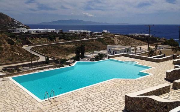 Rineia Complex by Live&Travel