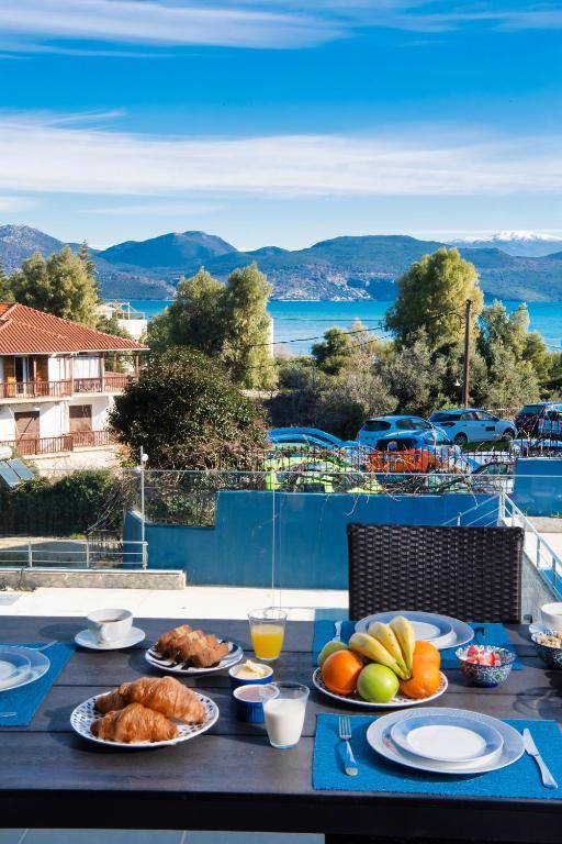 Endless Blue Luxury Apartment