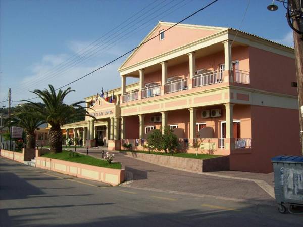 Thomas Bay Hotel