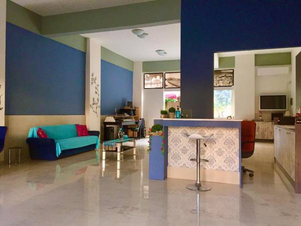 Alexiou Apartments Blue