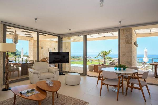 Elias Seafront Luxury Villa