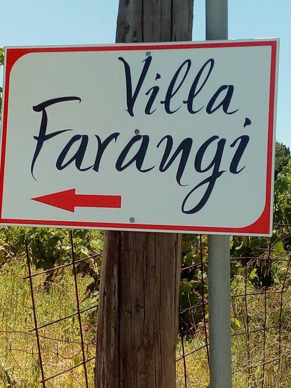 Villa Farangi