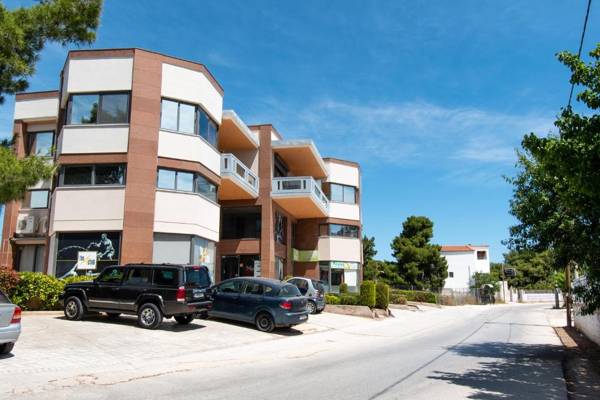 Fotis Apartments