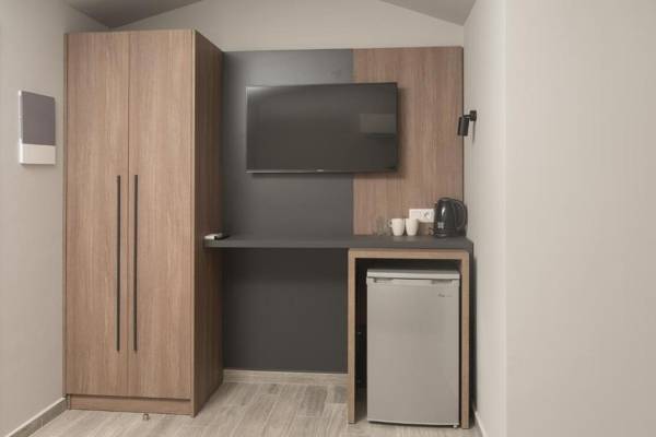 Elizabeth Queen Luxury Rooms