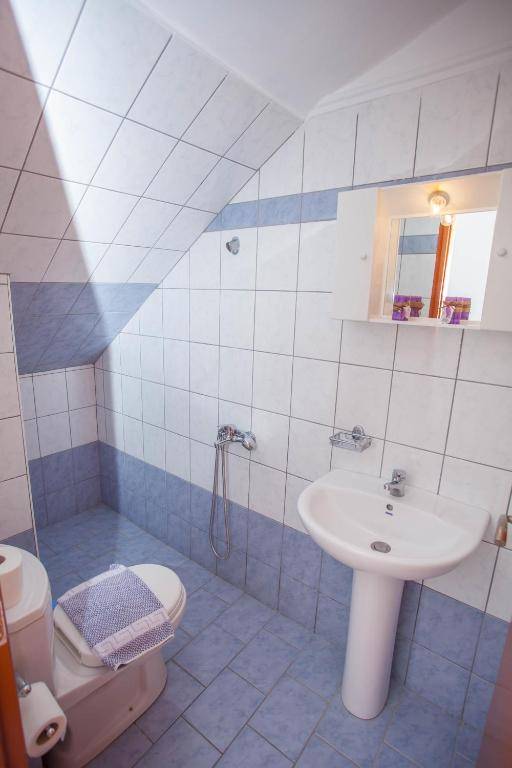 Ionion Apartments & Studios