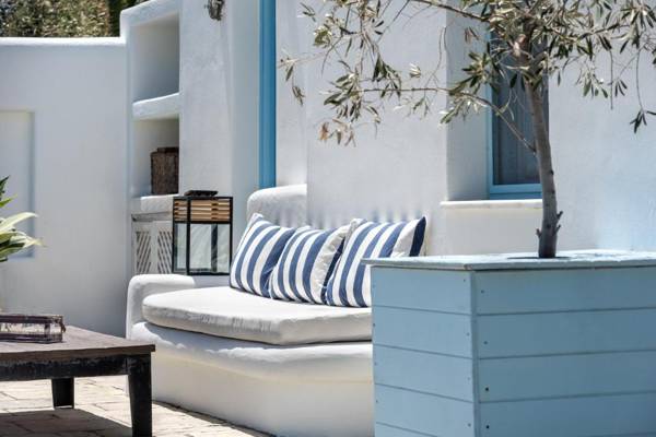 Anema Santorini Luxury Suites&Villas