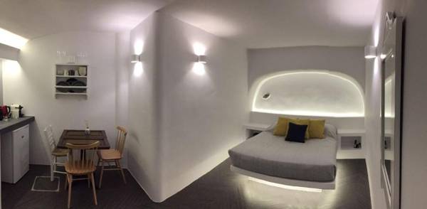 Altana Cliffside Villas