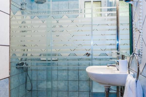 Andreolas Luxury Suites