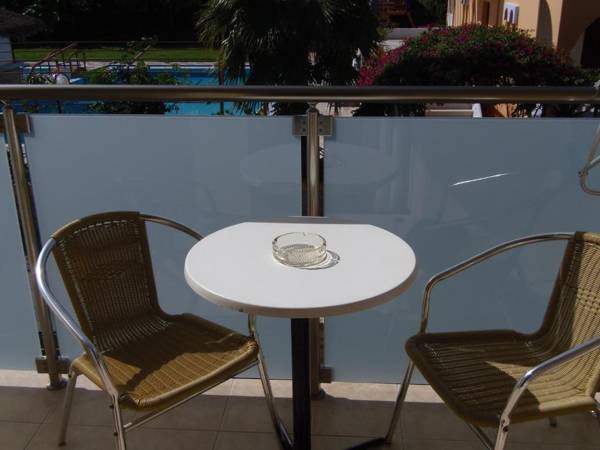 Angelica Studios and Apartments