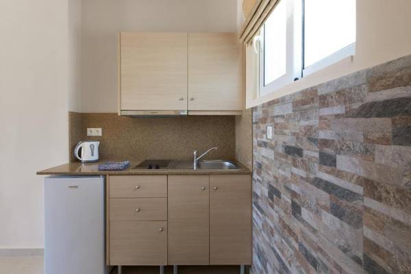 Vlycha Beach Apartments