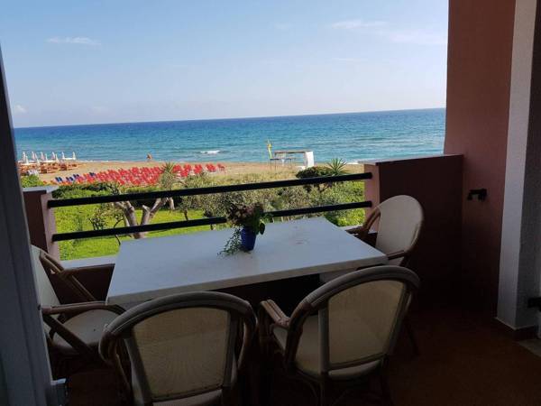 Glyfada Beachfront Apartment A3g 58a