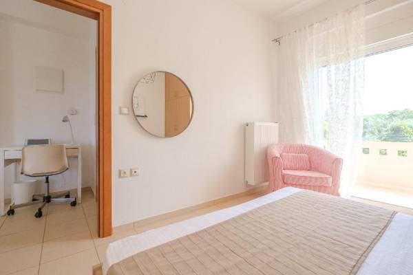 Workspace - Relax in a Cozy flat near famous beaches of Chania