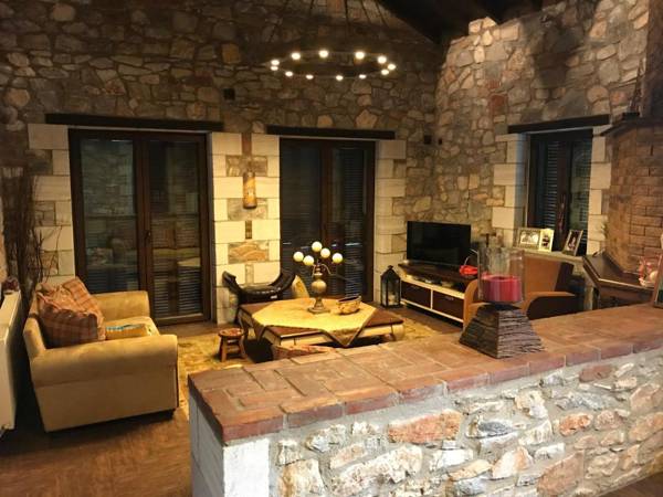 Petrines Villes Avramilias