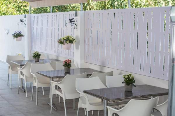 Marianthi Apts by Estia