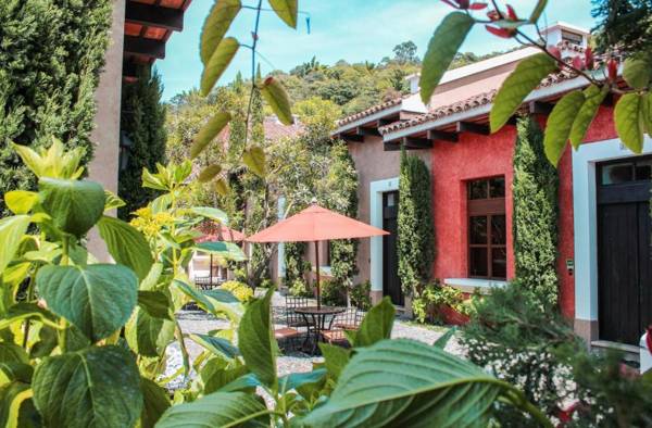 Preciosa Villa en Antigua Guatemala con piscina y parqueo