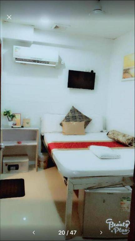 SHANGRI-LA GUEST HOUSE