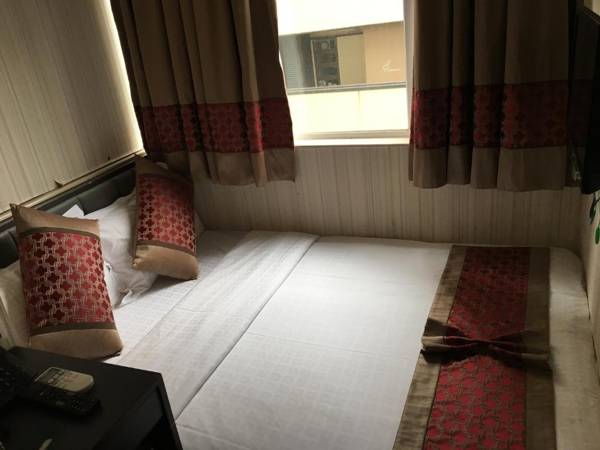 Seasons Hotel