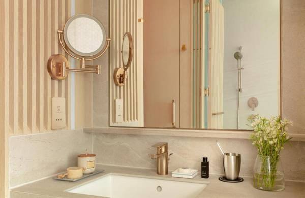 The Silveri Hong Kong - MGallery