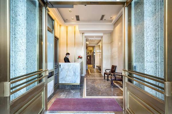 LANDER GRAND HOTEL