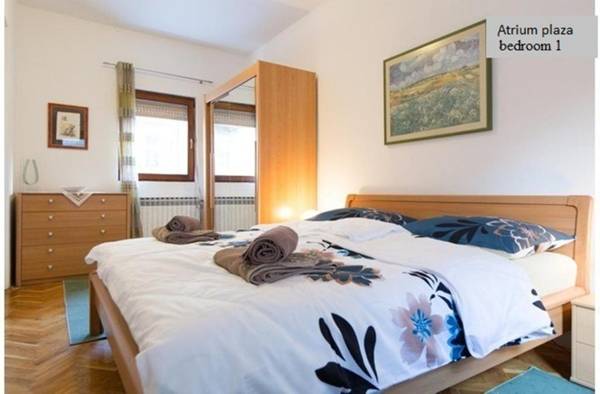 Apartment Atrium Plaza