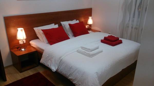 City Lights Apartment