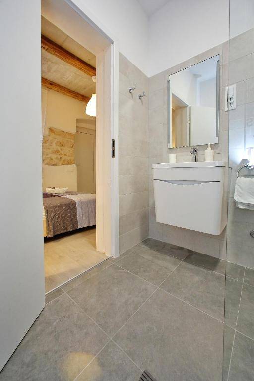 Guverna New City Accommodation