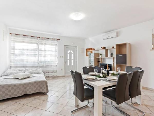 Alluring Apartment in Zadar near Sea