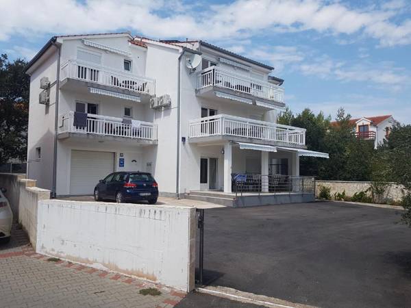 Apartments Miletic J-I