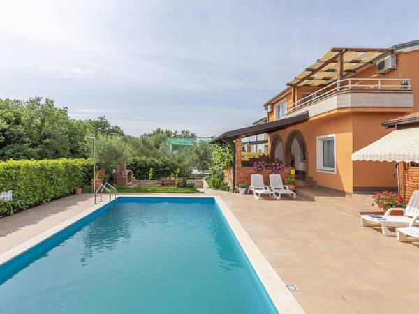 Modern apartment for up to 6 persons in Visnjan perfect for a relaxing holiday