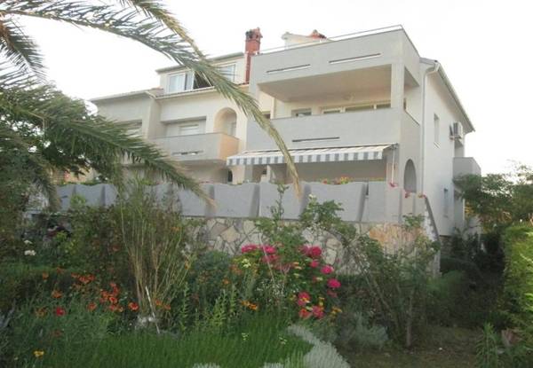 Apartments Ivo - with parking