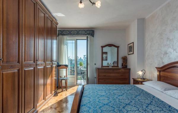 Apartment Complex Orzan Lovrecica