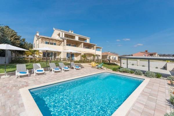 Sea Villas Residence