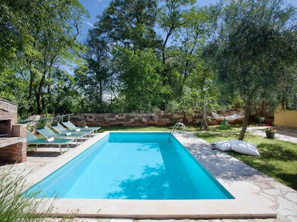Peaceful Holiday Home in Umag with Swimming Pool