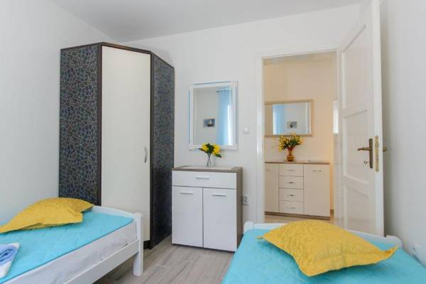 Holiday home Mirjana - with garden