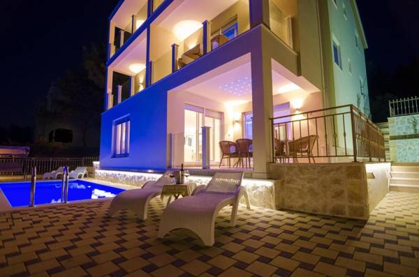 Luxury Villa Star Lights Trogir - heated pool hot tub gym billiard