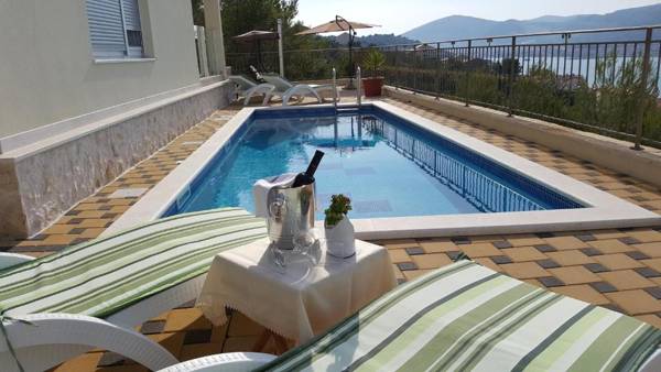 Luxury Villa Star Lights Trogir - heated pool hot tub gym billiard