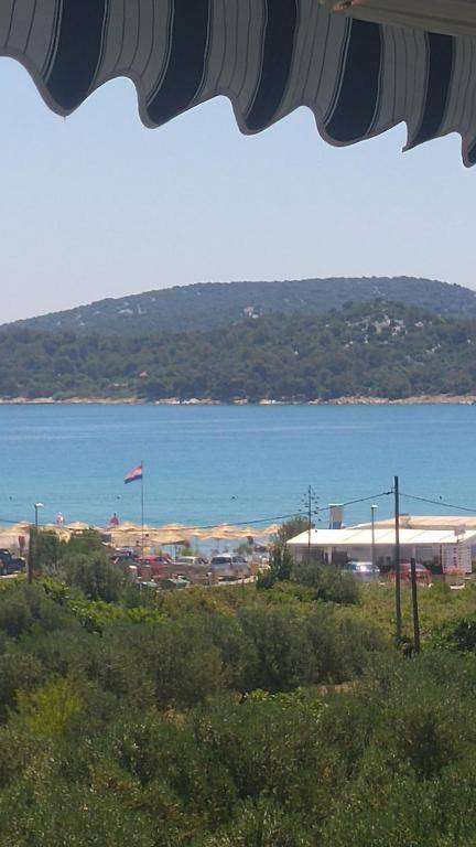 Apartman Tribunj Luji i Andreja