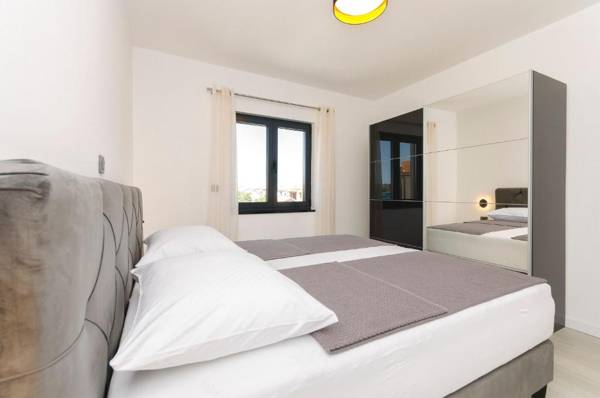 Apartments Villa CASIA