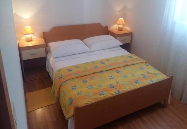 Apartment Šimi - free parking