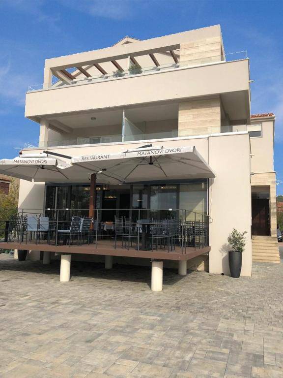 Rooms & Restaurant Matanovi Dvori