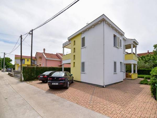 Homely Apartment in Suko¿an near Sea